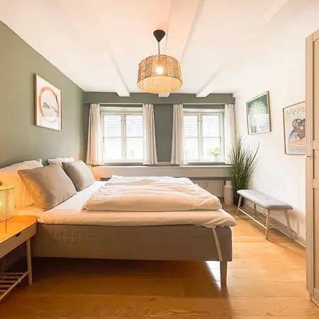 Family-friendly Flat Near Tivoli Gardens *