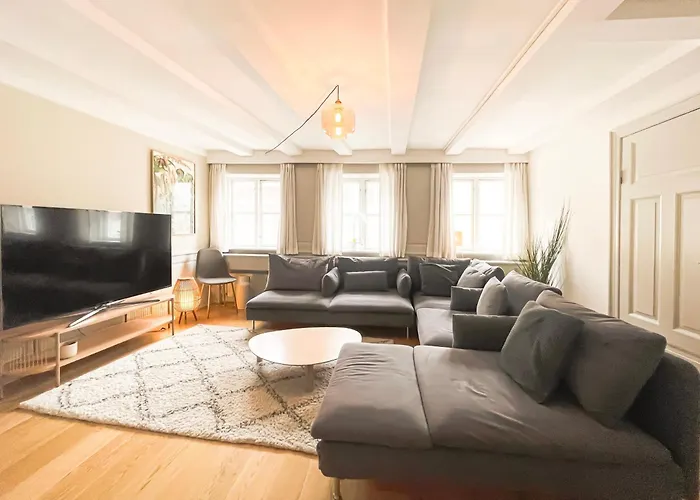Family-friendly Flat Near Tivoli Gardens København