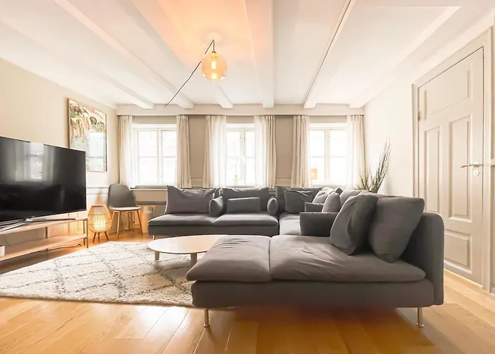 Family-friendly Flat Near Tivoli Gardens * København