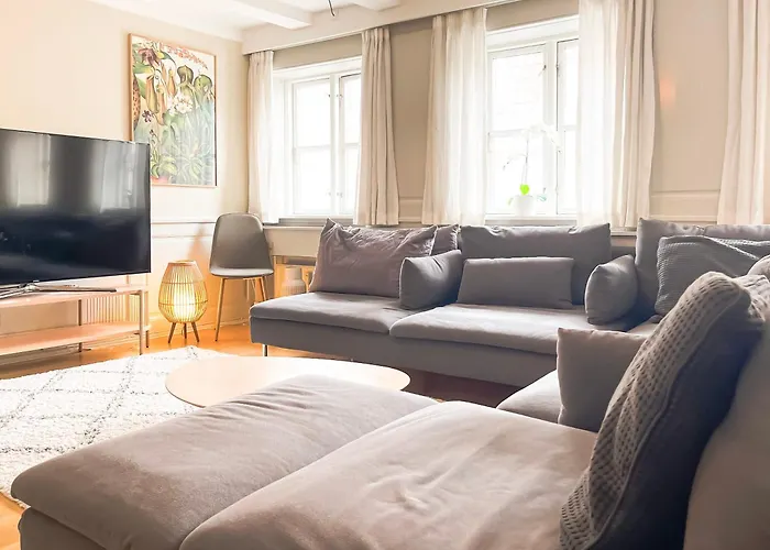 Family-friendly Flat Near Tivoli Gardens København